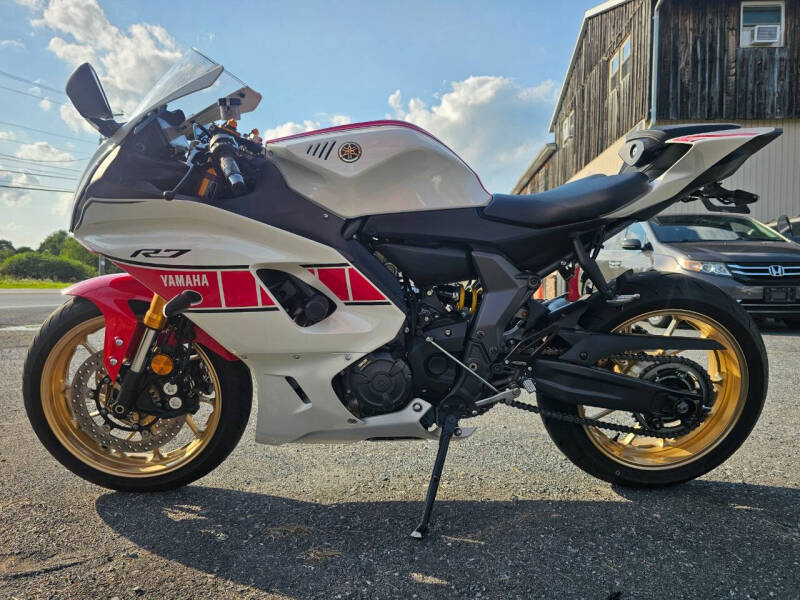 2022 Yamaha R7 60th Anniversary Ed