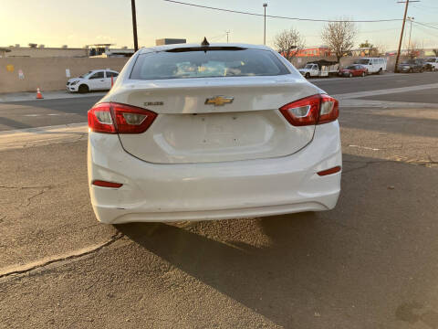 2018 Chevrolet Cruze LS Auto