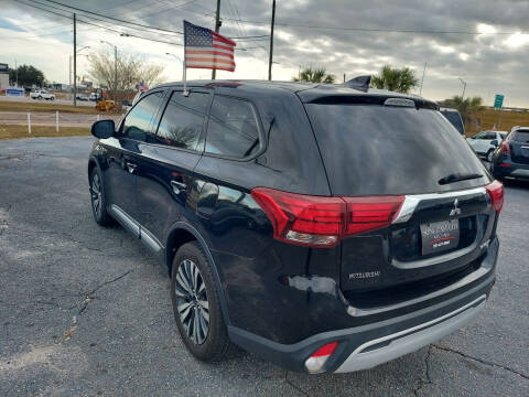 2019 Mitsubishi Outlander SE