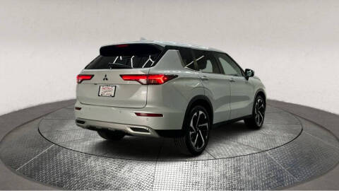 2022 Mitsubishi Outlander
