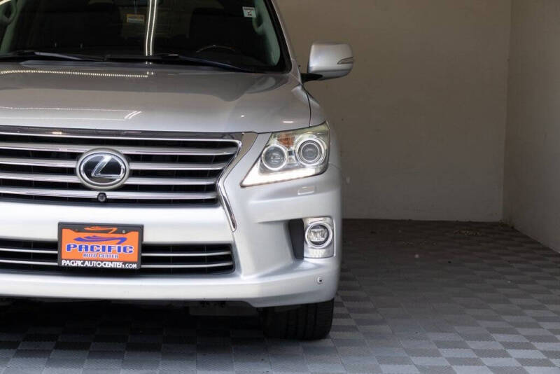 2014 Lexus LX 570
