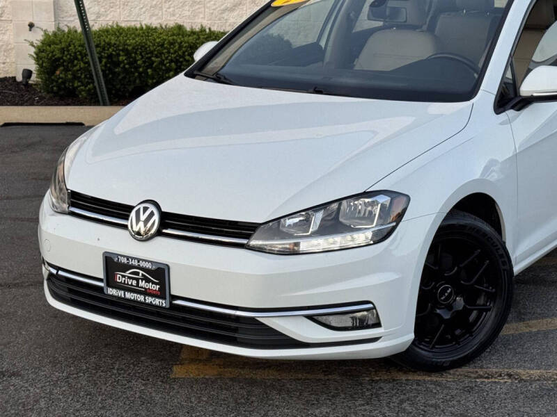 2019 Volkswagen Golf SE
