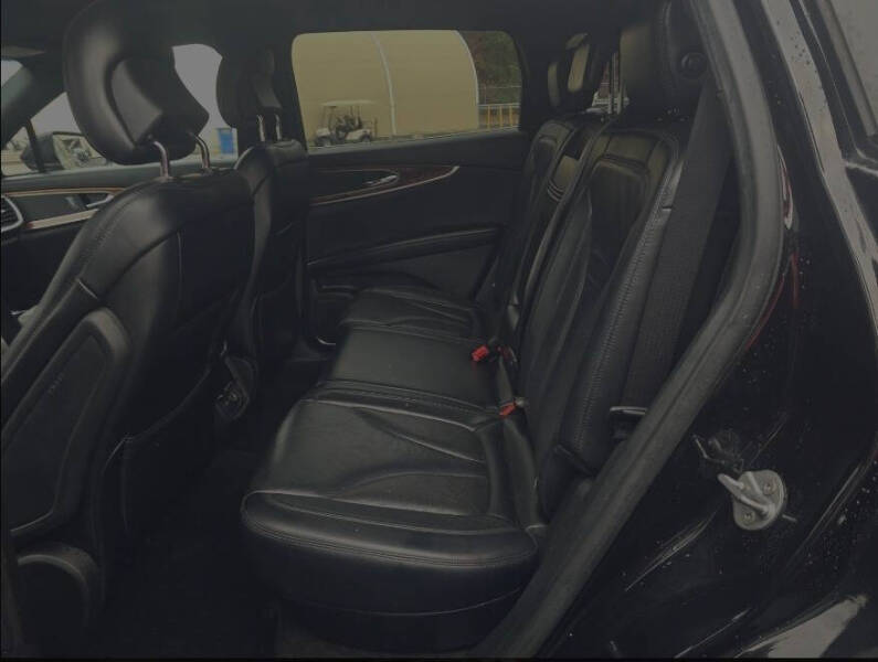 2019 Lincoln Nautilus Select