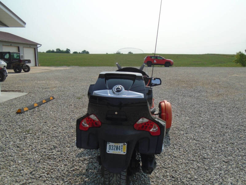 2014 Can-Am SPYDER ROADSTER RT