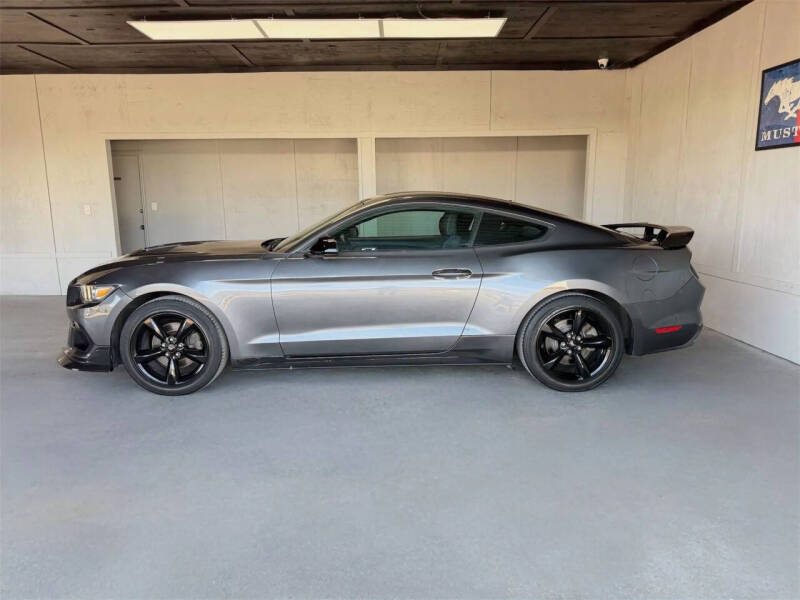 2016 Ford Mustang V6