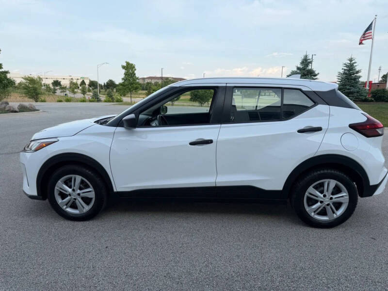 2023 Nissan Kicks S