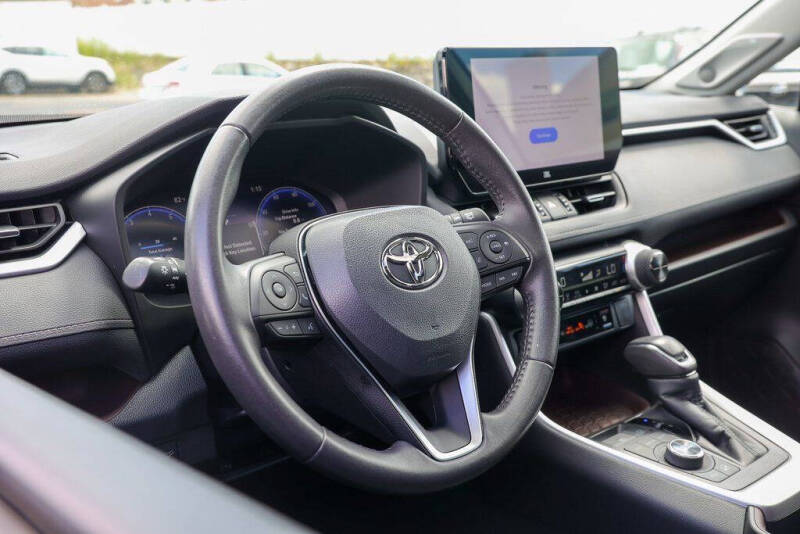2023 Toyota RAV4 Limited