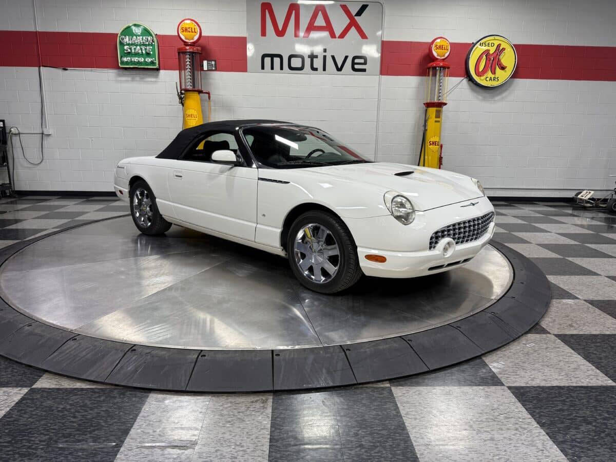 2003 Ford Thunderbird 65