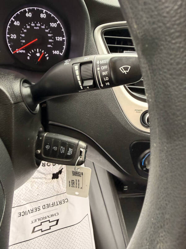 2020 Hyundai Accent SE