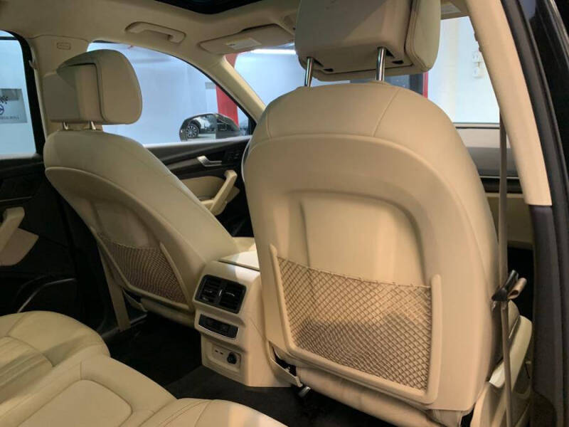 2023 Audi Q5 quattro Premium 40 TFSI