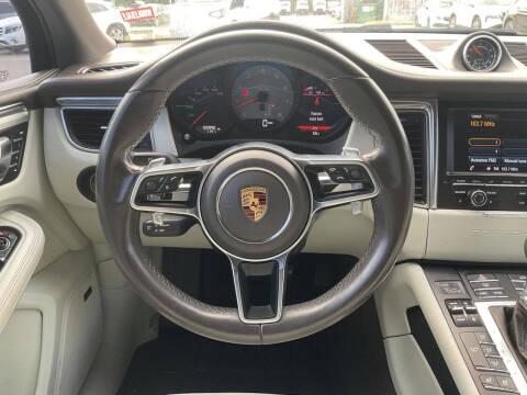 2016 Porsche Macan S