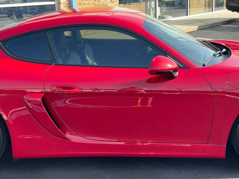 2016 Porsche Cayman GT4