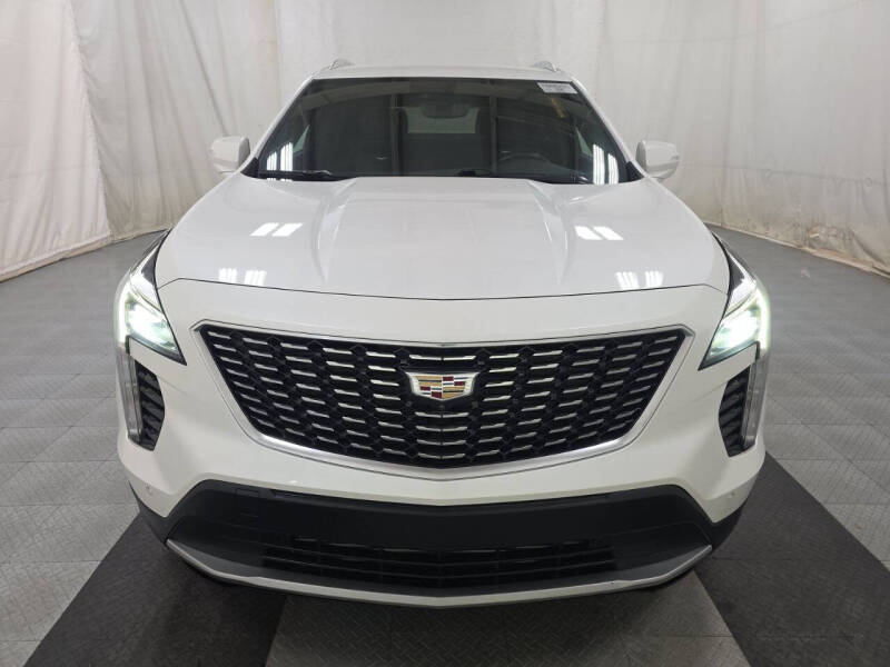 2022 Cadillac XT4 Premium Luxury