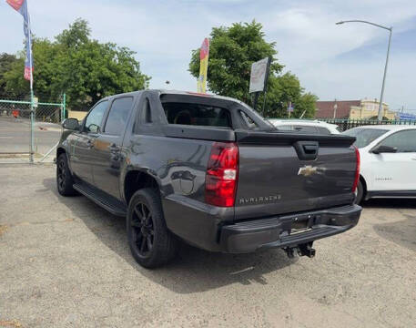 2011 Chevrolet Avalanche LT