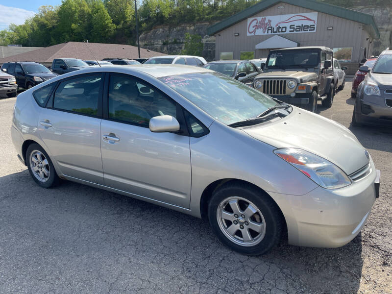 2005 Toyota Prius for sale at Gilly's Auto Sales in Rochester MN