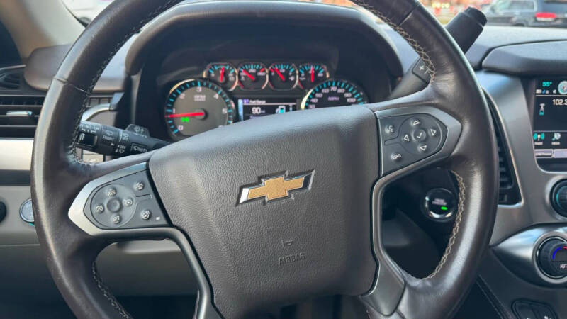 2019 Chevrolet Suburban LT