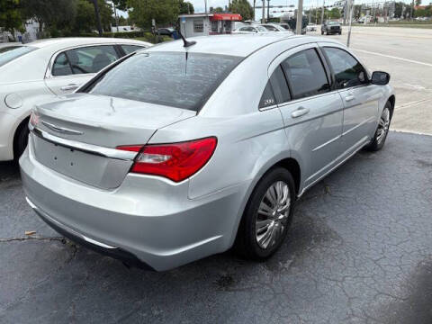2011 Chrysler 200 LX