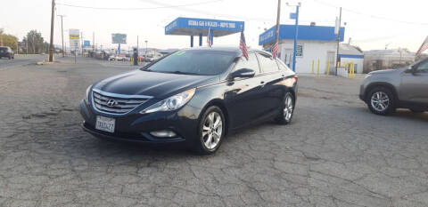 2013 Hyundai Sonata for sale at Autosales Kingdom in Lancaster CA