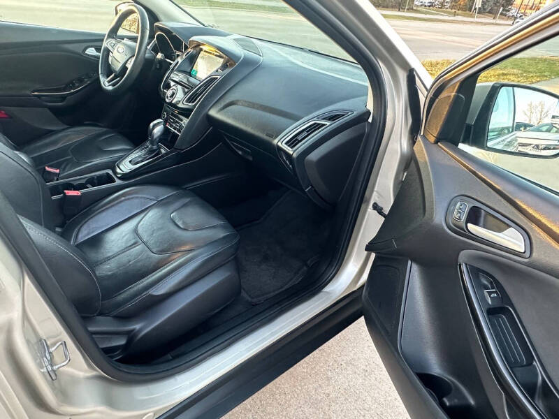 2017 Ford Focus Titanium