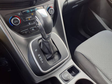 2017 Ford C-MAX Hybrid SE