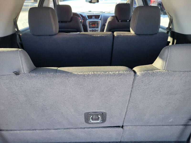 2016 GMC Acadia SLE-2