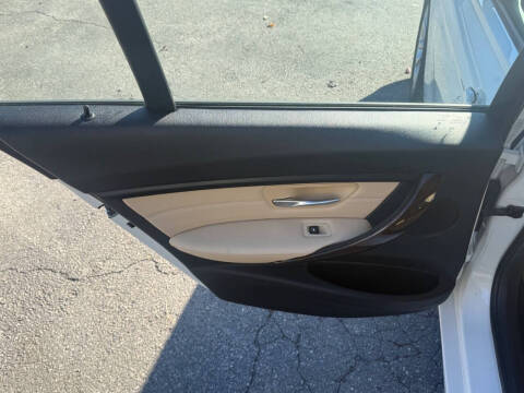 2017 BMW 3 Series 320i xDrive