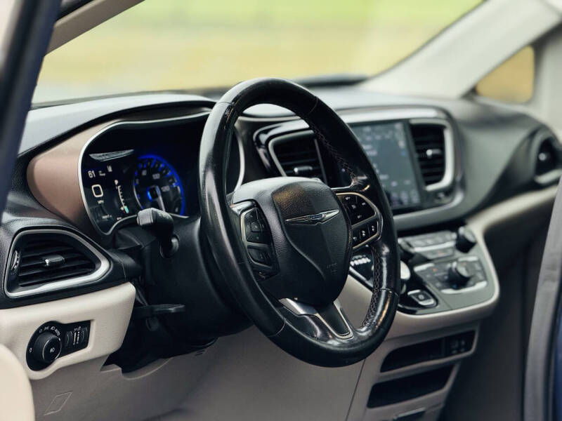 2019 Chrysler Pacifica Touring Plus