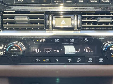 2025 Nissan Pathfinder Platinum