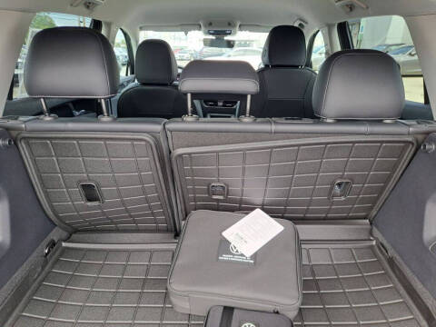 2025 Volkswagen Tiguan SE