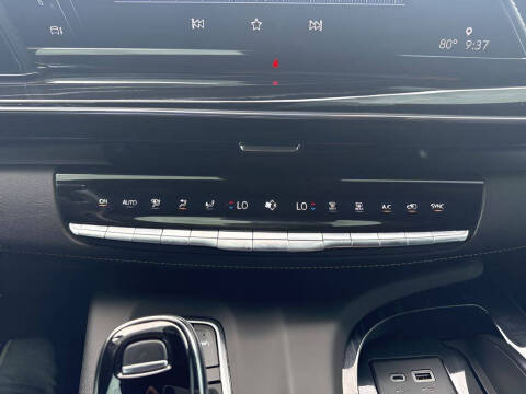 2022 Cadillac Escalade Sport