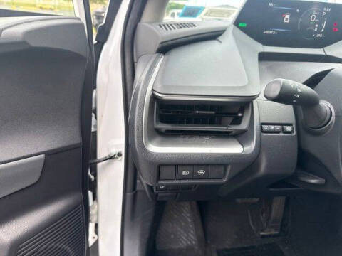 2024 Toyota Prius LE