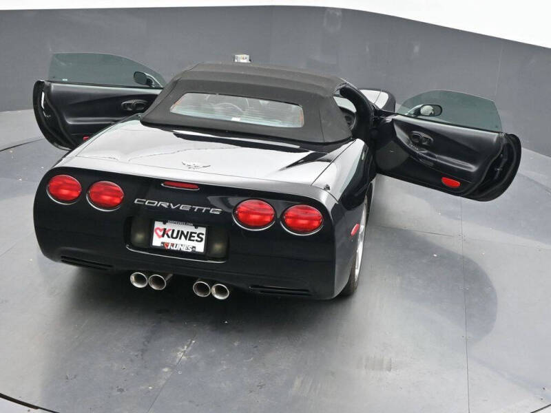 2003 Chevrolet Corvette