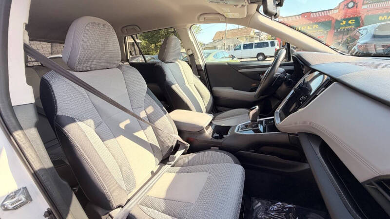 2023 Subaru Outback Premium
