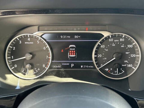 2025 Nissan Pathfinder SV