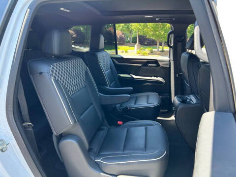 2025 GMC Acadia Denali