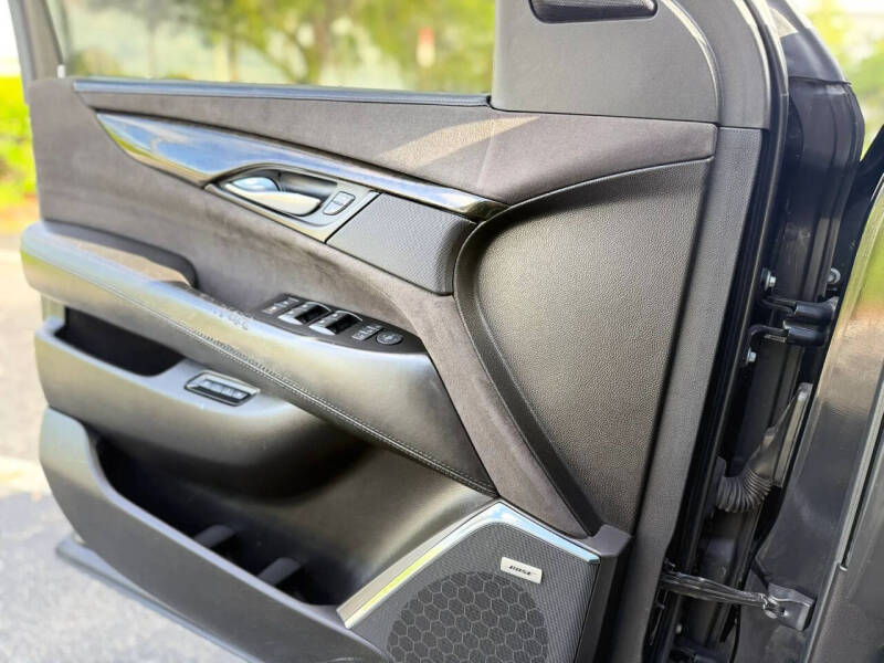2015 Cadillac Escalade Platinum