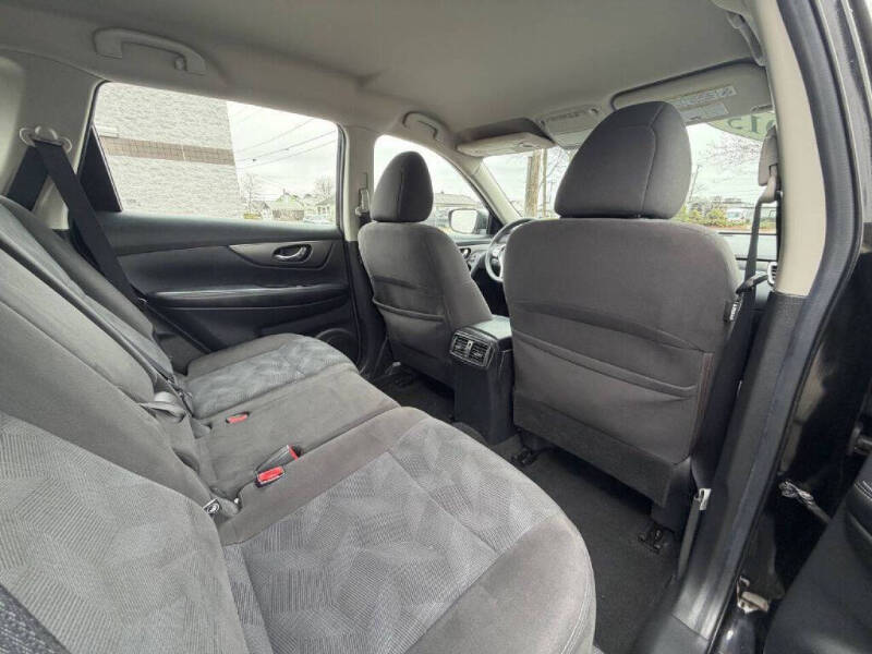 2015 Nissan Rogue S