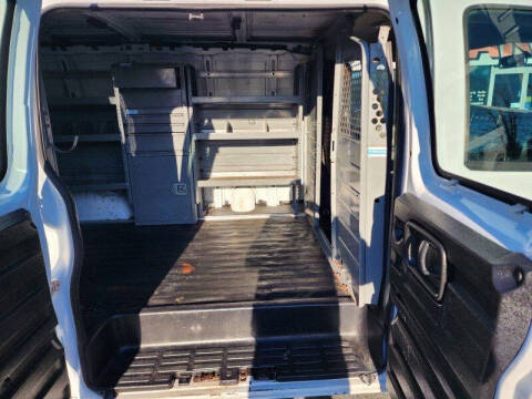 2017 GMC Savana 2500