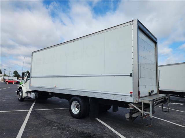2018 Freightliner M2 106