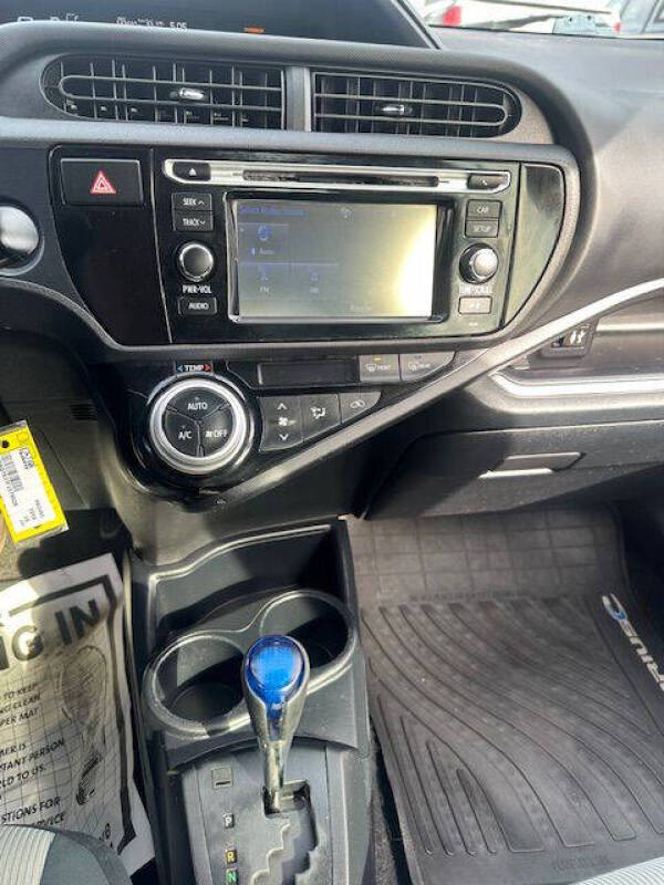 2015 Toyota Prius c