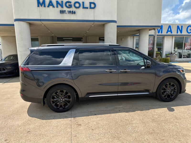 2024 Kia Carnival SX