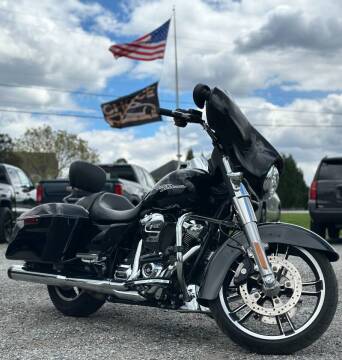 2019 Harley-Davidson Street Glide for sale at CHOICE PRE OWNED AUTO LLC in Kernersville NC