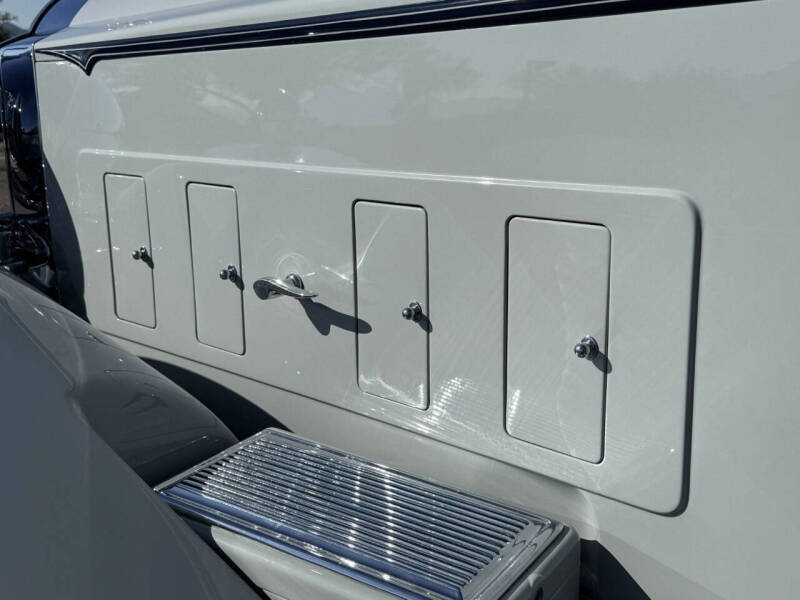 1932 Packard Deluxe 8