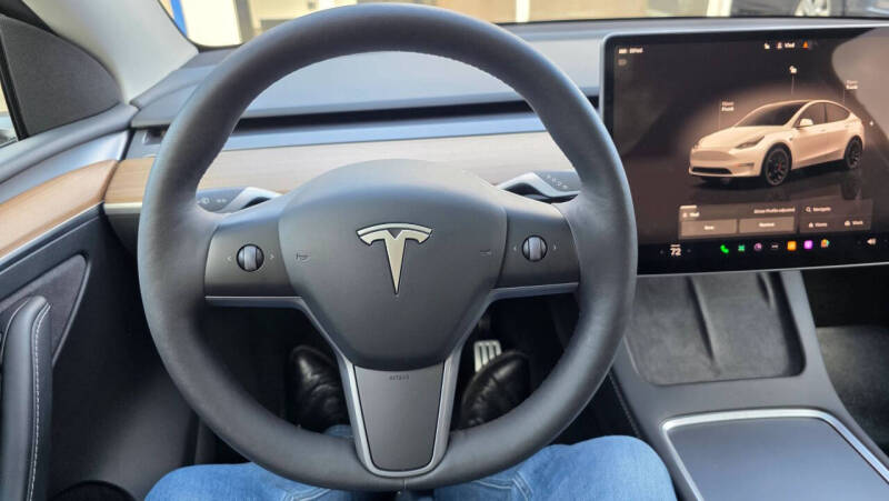 2023 Tesla Model Y Performance