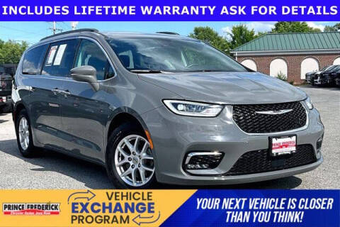 2022 Chrysler Pacifica Touring L Photo