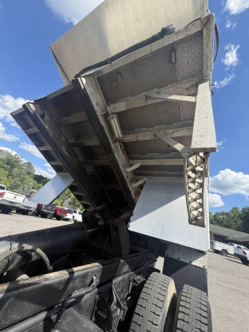 2006 International 4400 Dump Truck