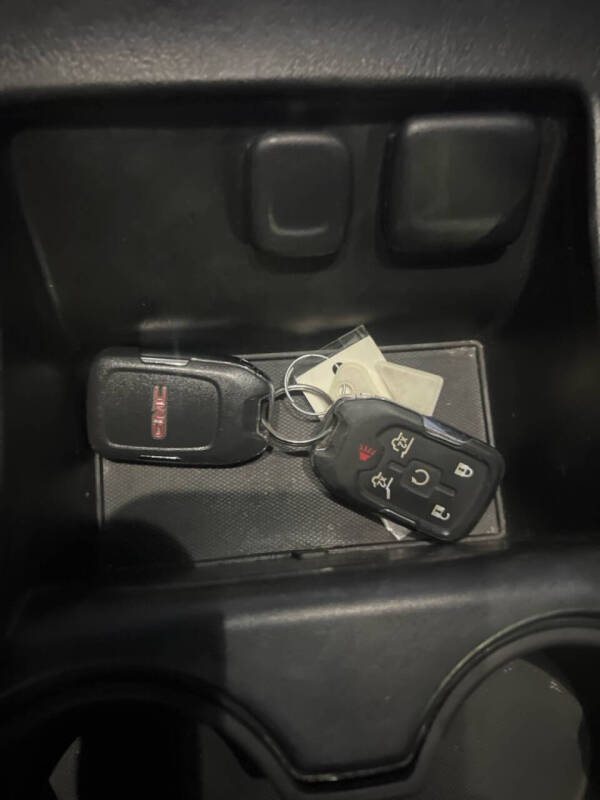 2017 GMC Yukon XL SLT