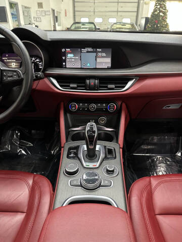 2021 Alfa Romeo Stelvio Ti