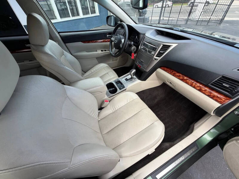 2011 Subaru Outback 3.6R Limited