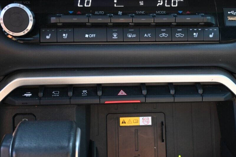 2022 Toyota Tundra Platinum